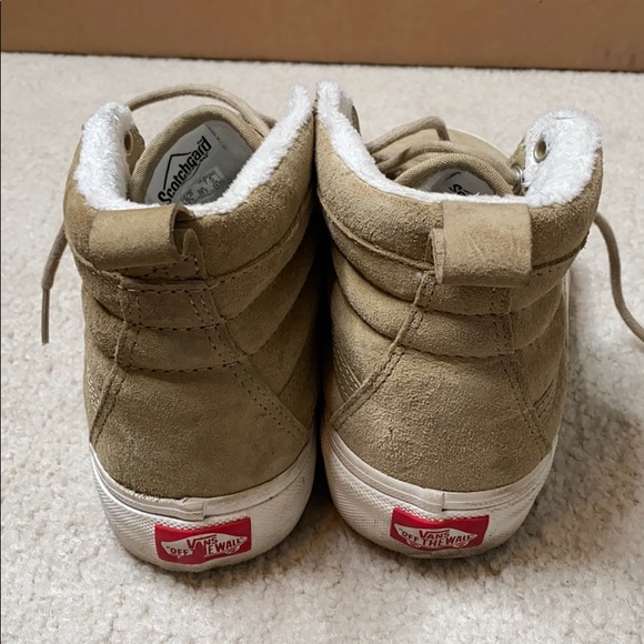 Furry Vans - Picture 2 of 3